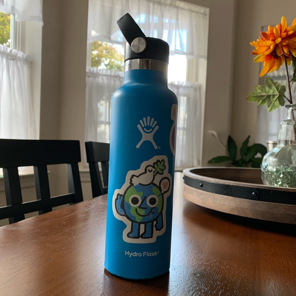 Blue hydro flask